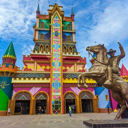 Pousada Ametista - Penha, Sc - 1,5 Km Do Parque Beto Carrero World 佩尼亚 外观 照片